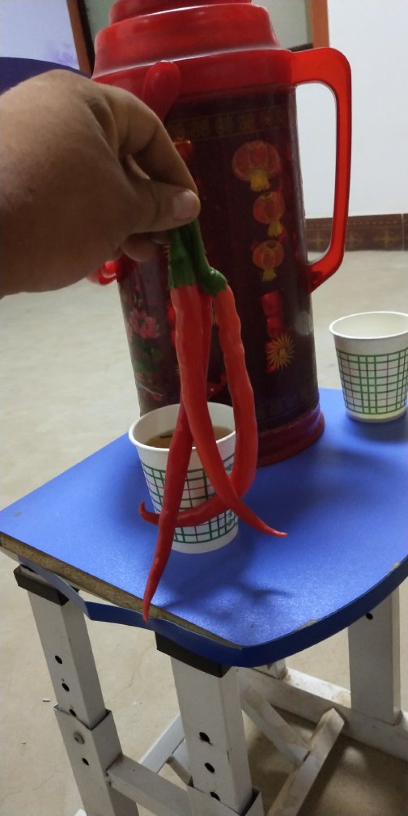 青线椒大量供应，物美廉价，欢迎订购