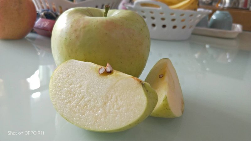 水蜜桃苹果树苗直径1cm～2cm的苹果树