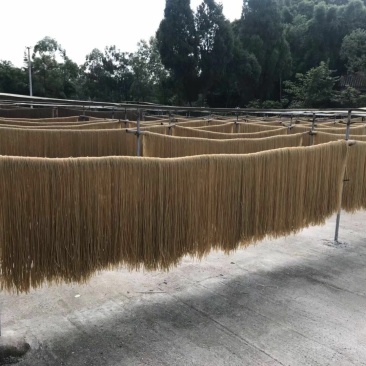 河包红薯粉条、厂家直供、井水制作、无任何杂物、口感爽滑