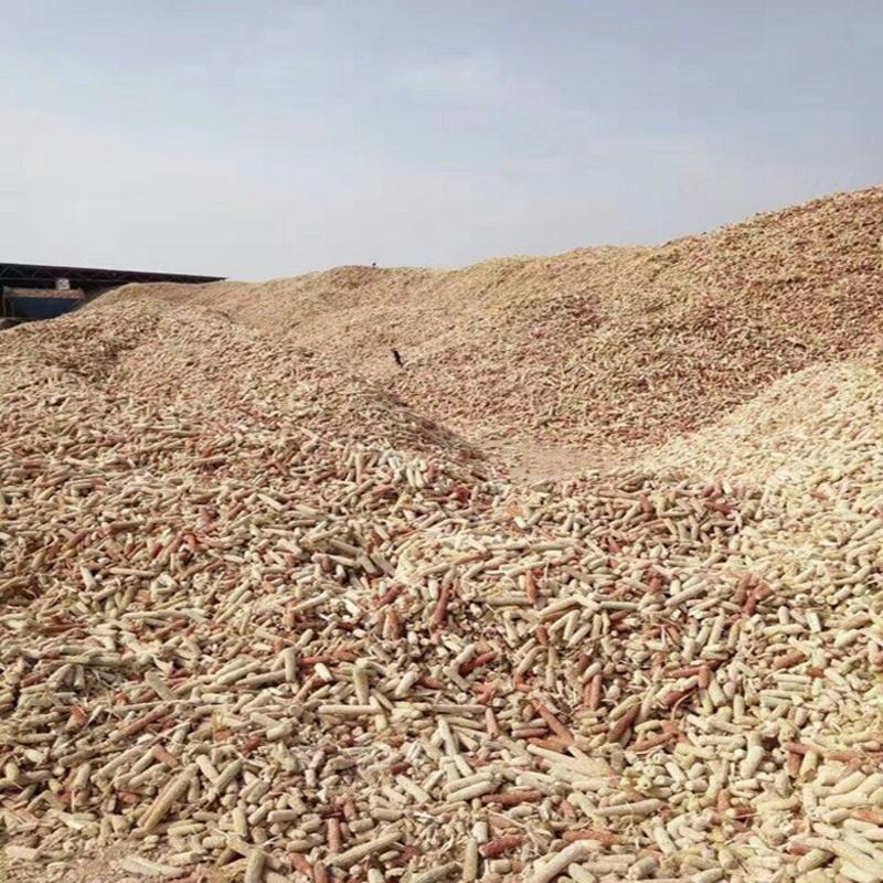 粉碎玉米芯玉米产地发货，干糙颗粒均匀玉米芯价格实惠