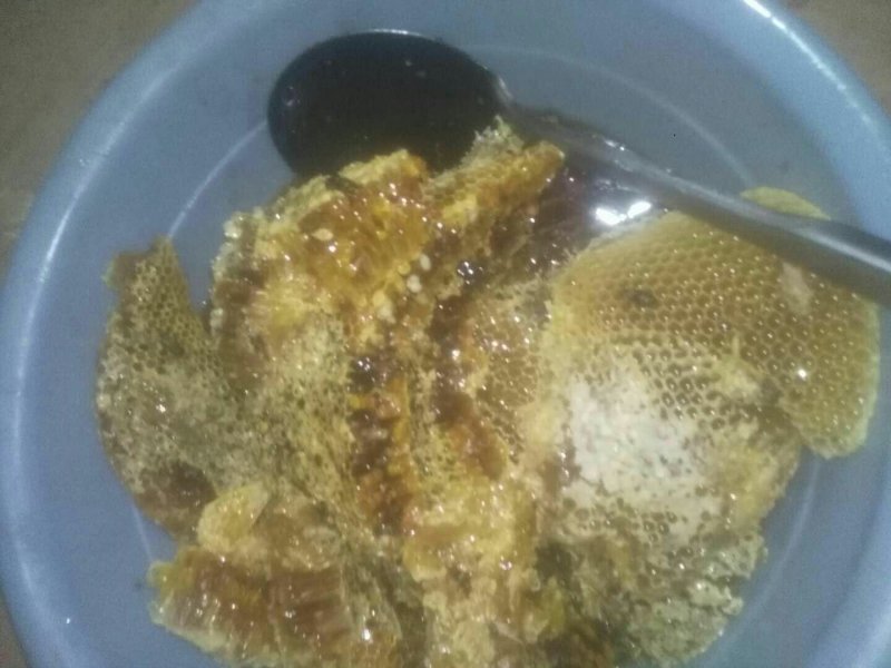 甘肃麻蜂蜜，土蜂蜜2斤装