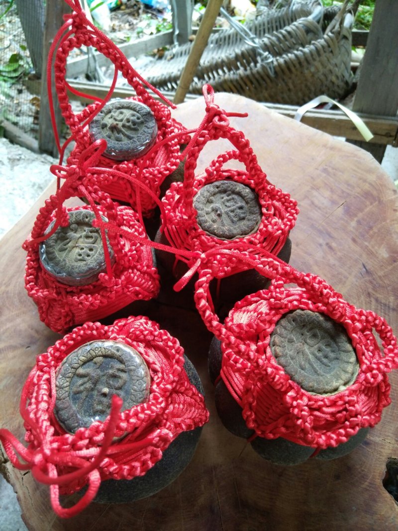 橘红普洱包茶（精绑绳子款）约每个在180至220克之间