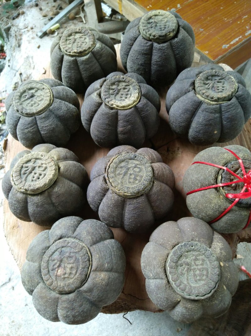 橘红普洱茶（南瓜款包茶）每个约180克至220克之间
