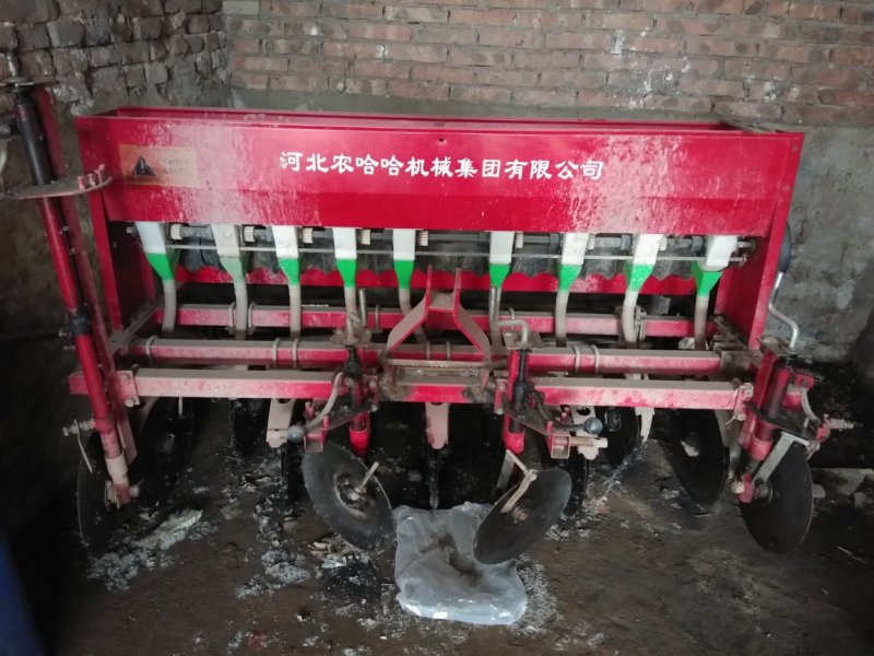 液压油仅此一桶，播种机一台