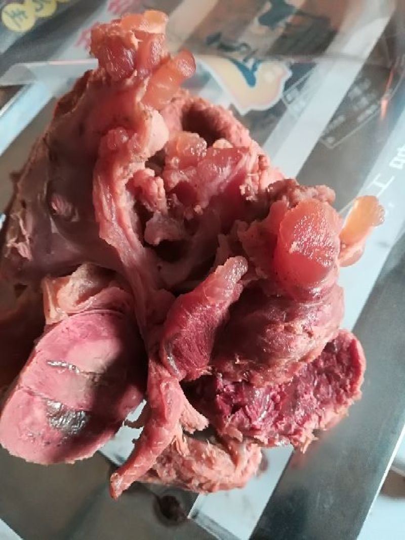 “天上龙肉，地下驴肉”
