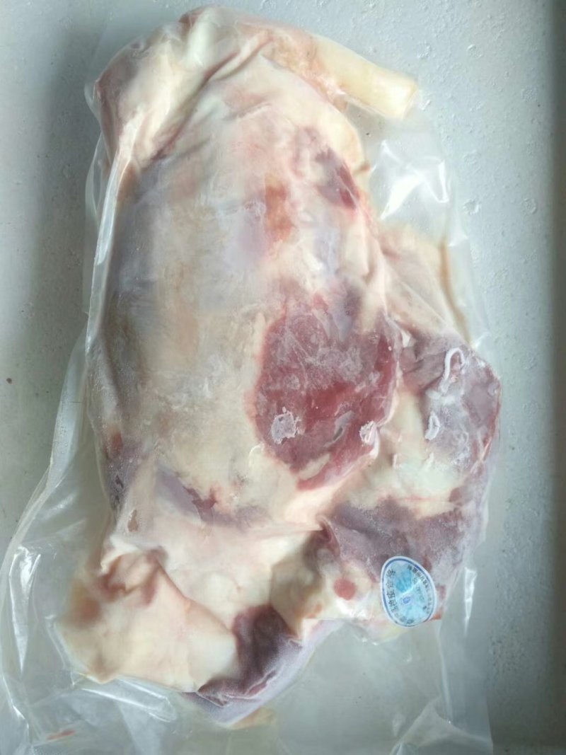 精品牛前腱大量有货，物美价廉，货源充足欢迎采购