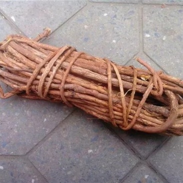 甘草大量出售