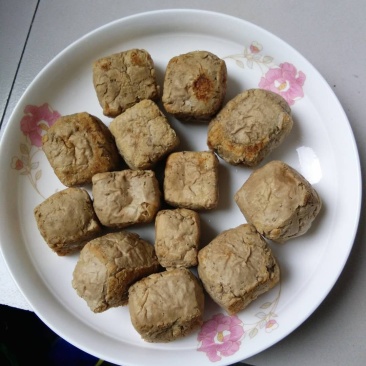 灰豆腐