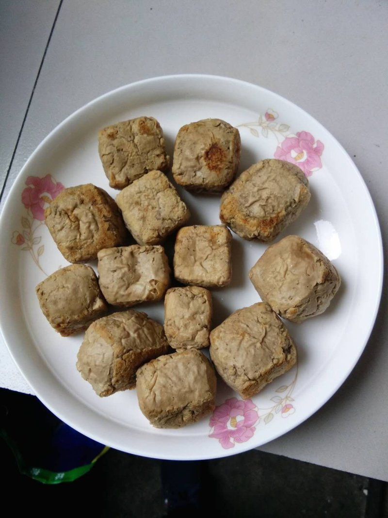 灰豆腐