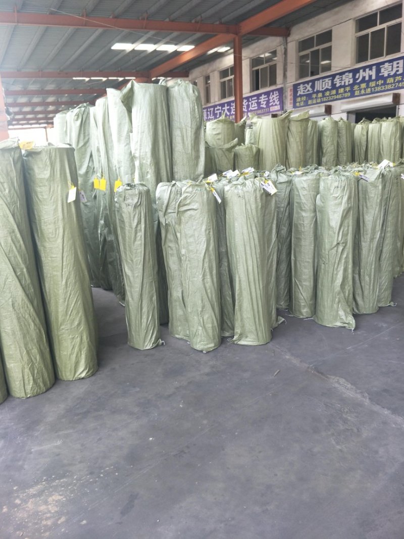 荷兰网铁丝网养殖网果园围网护栏网圈地网