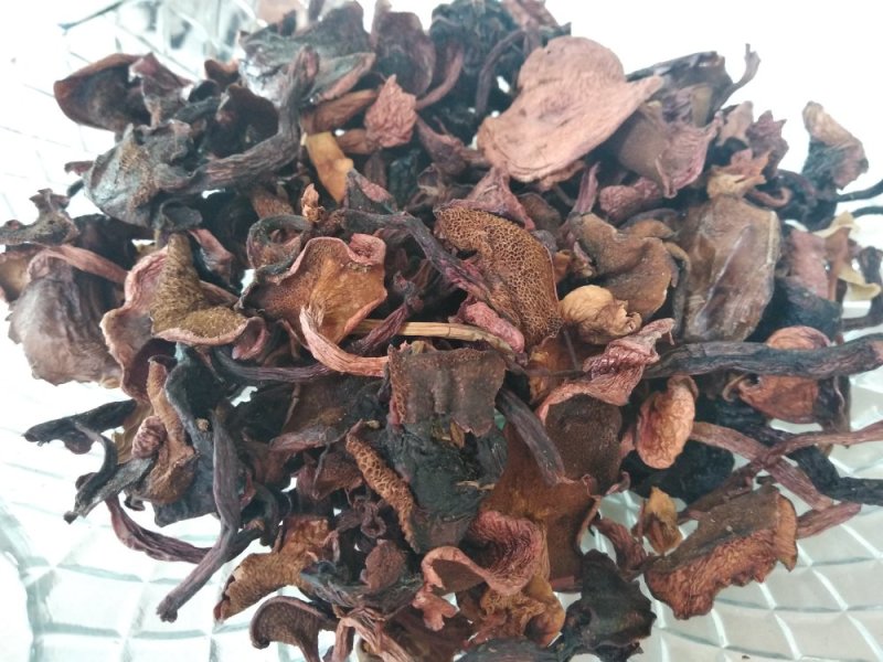 贵州野生松油菌，双花菌松菌