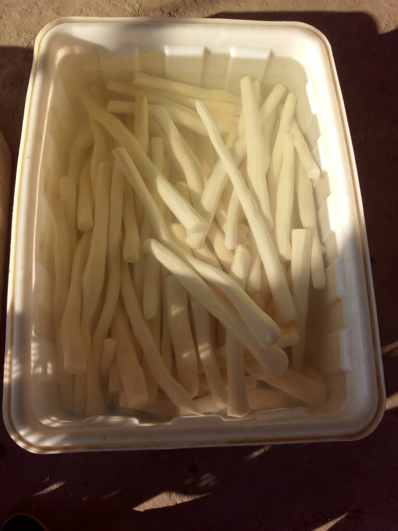 长年供应各类山药，去皮山药