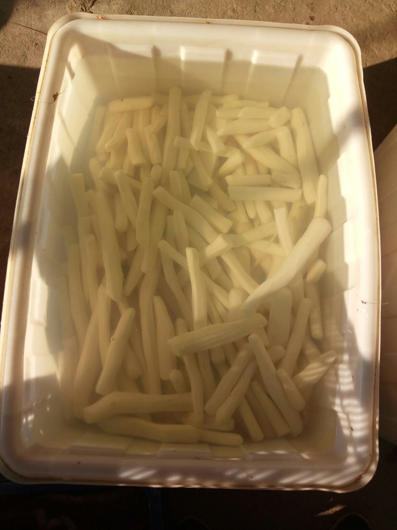 长年供应各类山药，去皮山药