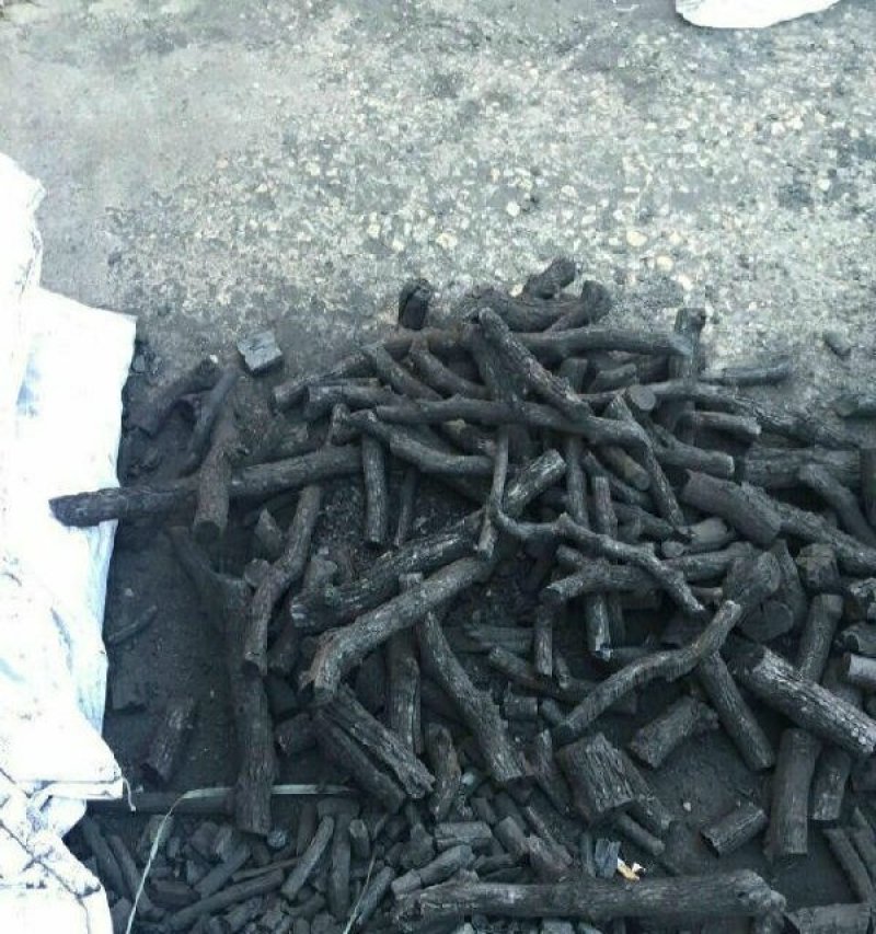 烧烤专用木炭大量供应
