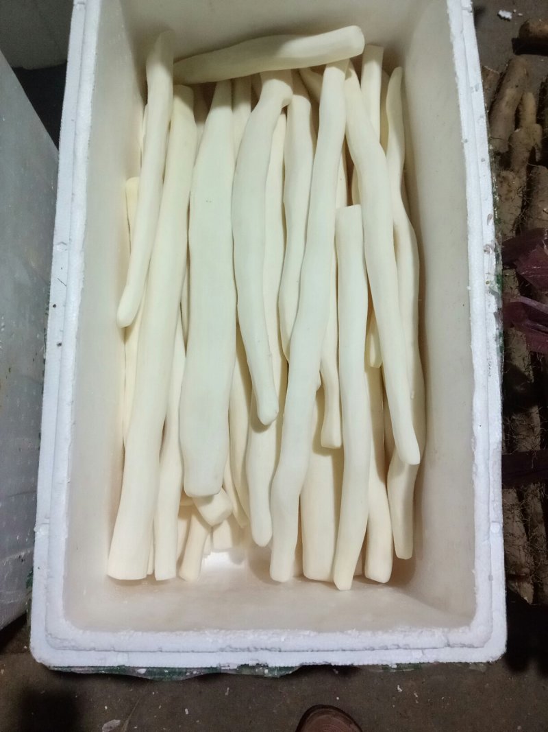 精品去皮山药，带皮小白嘴