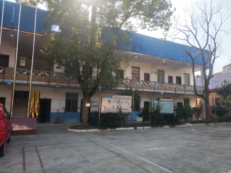 二仟多亩土地流转用地，有方山，农田，土地合作开发一