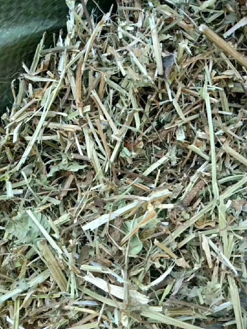 花生秧压块专业加工常年供货