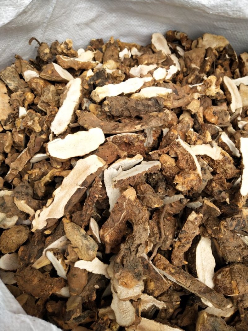 土茯苓干片粉质，白肉，口感甘甜，货源充足