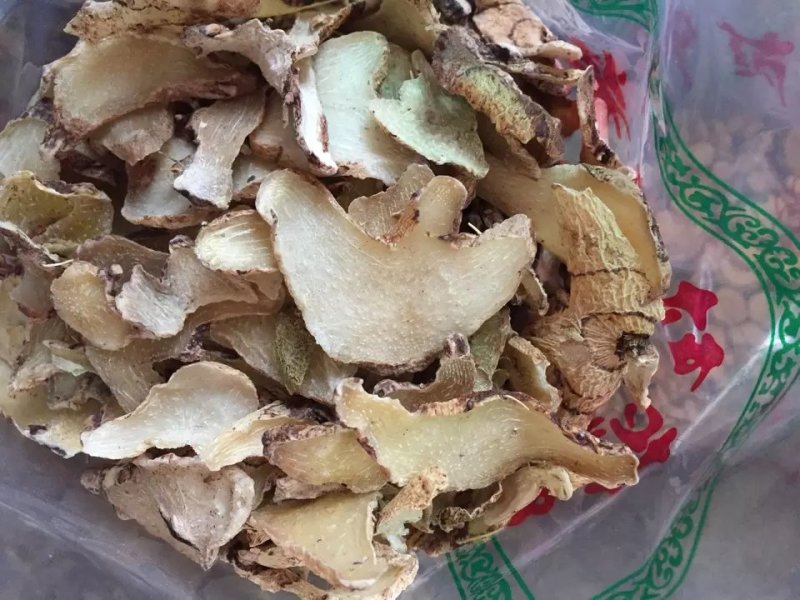 紫花三叉白芨