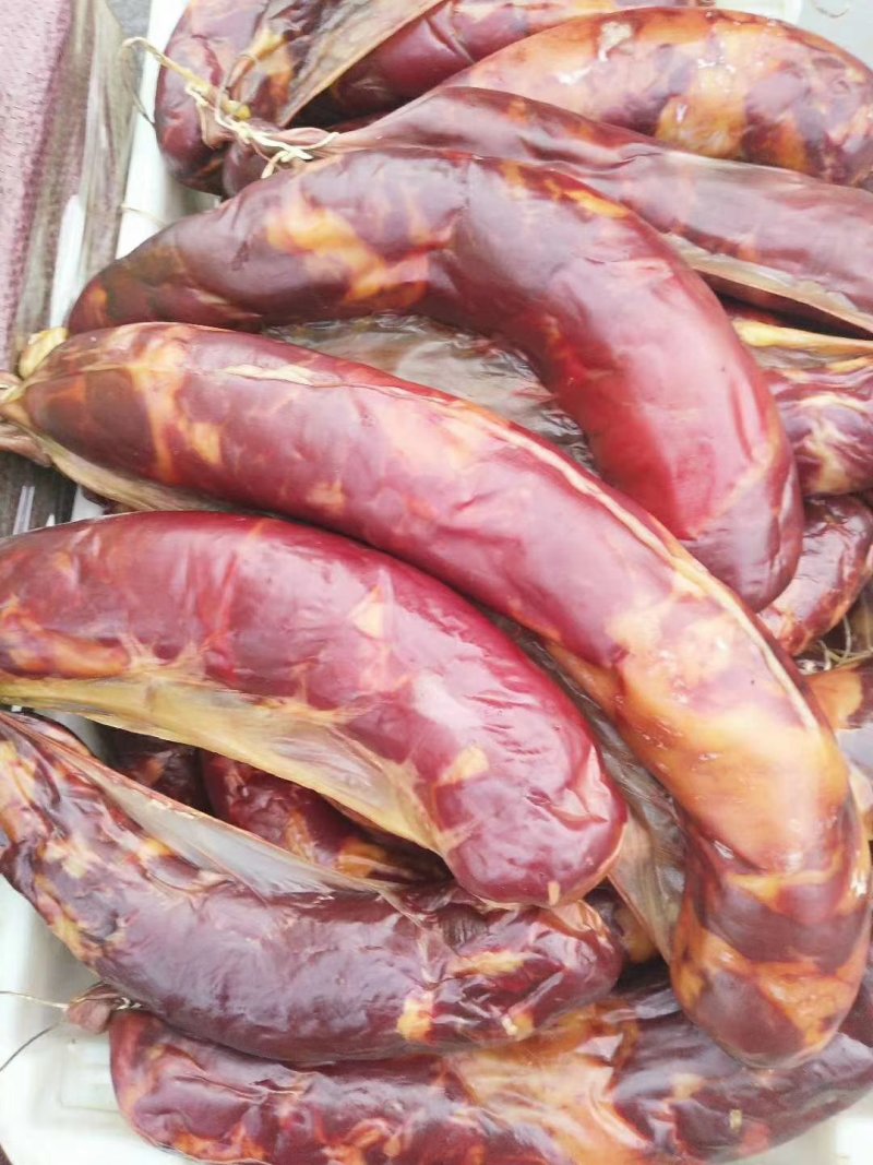 新疆纯正熏马肉熏马肠！