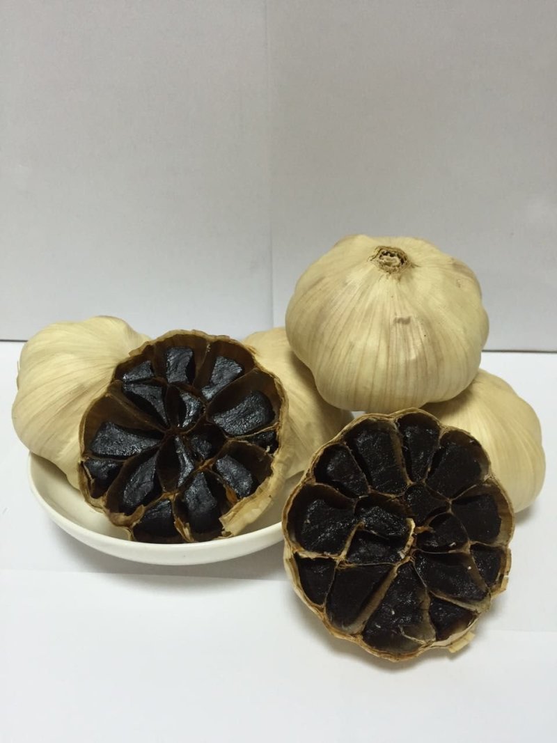 黑蒜厂家直供多瓣黑蒜可贴牌加工产地发货黑大蒜