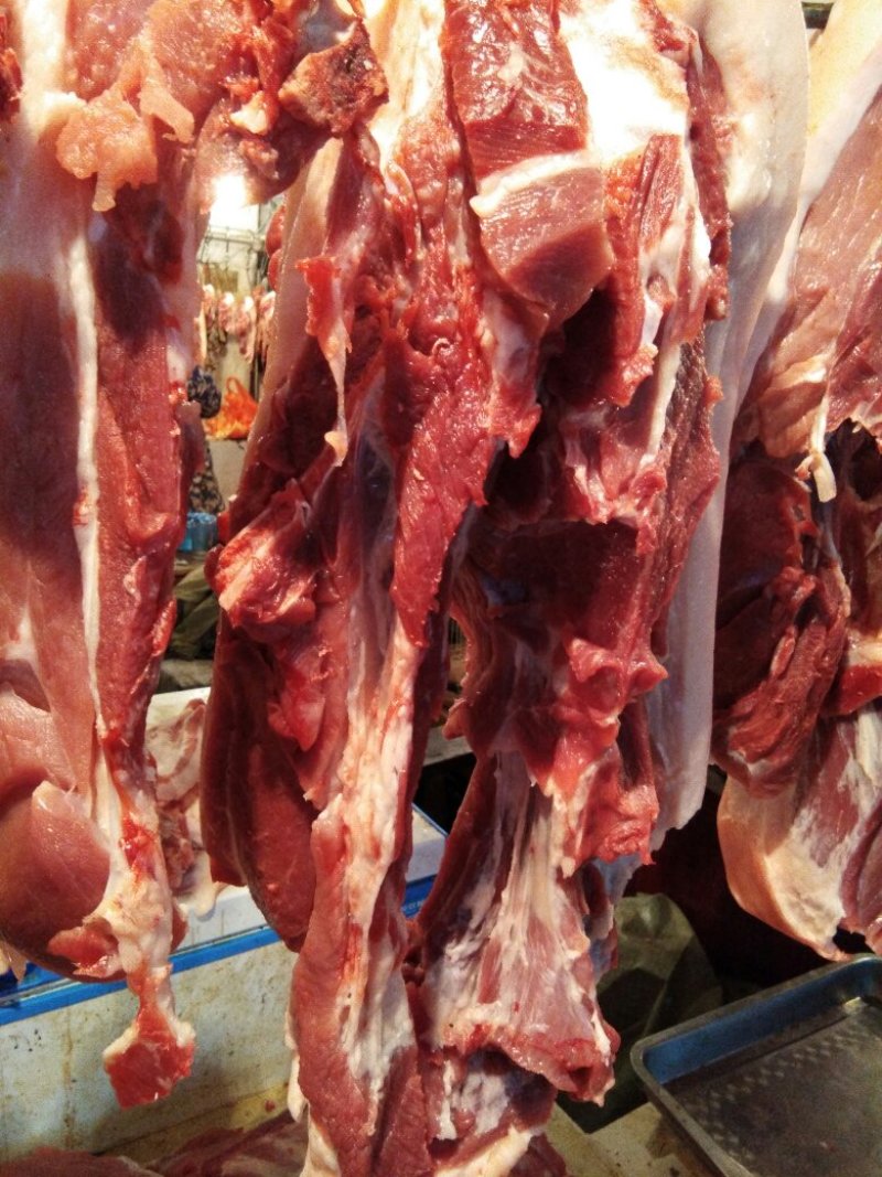 农村自养黑毛土猪肉腊肉