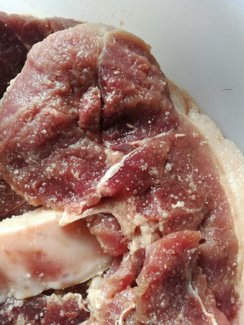 农村自养黑毛土猪肉腊肉