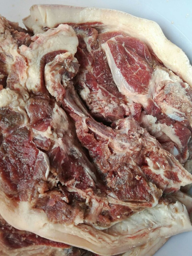 农村自养黑毛土猪肉腊肉