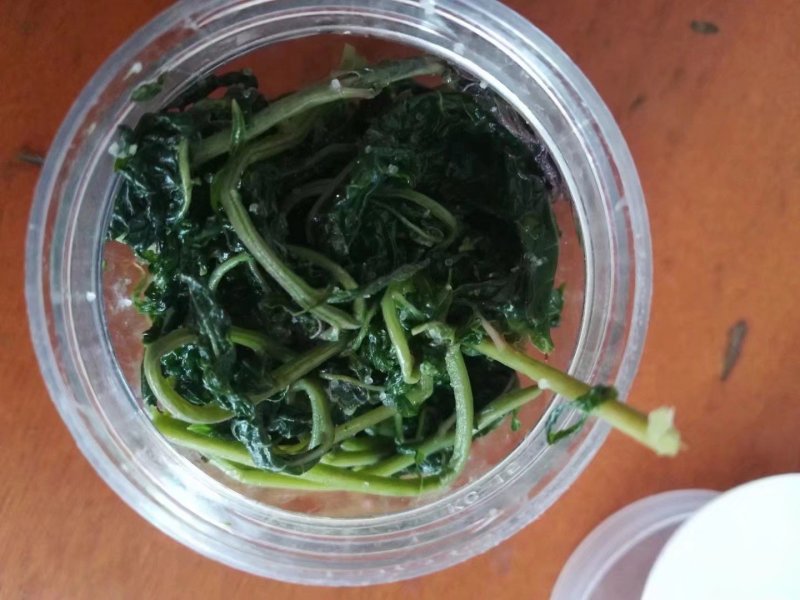 莱阳香椿芽新鲜头茬野生香椿咸菜头腌制泡菜榨菜小酱酸