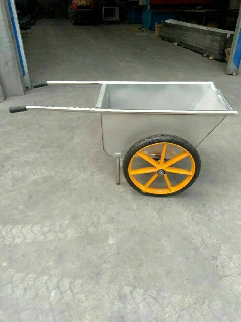 喂料车不锈钢的，大小各种各样型号的