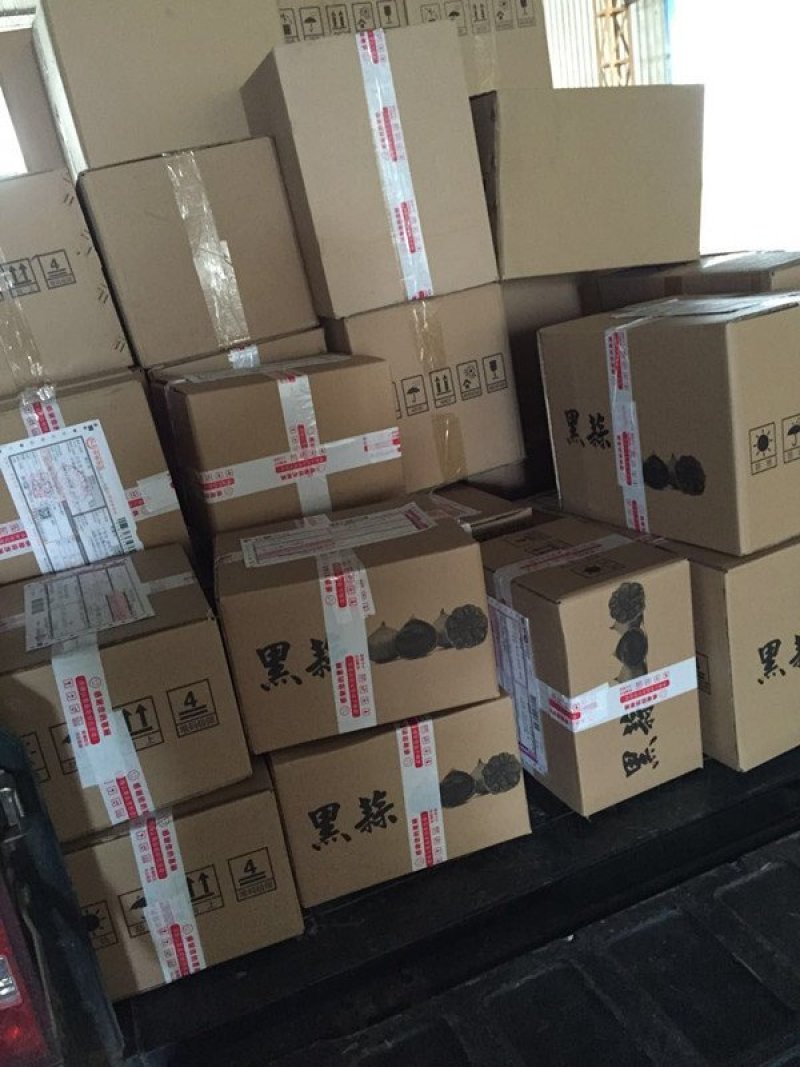 黑蒜厂家直供独头黑蒜500克可贴牌加工