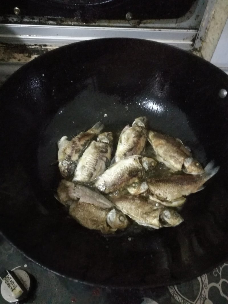 异育鲫鱼二至三两，！纯粮喂养，假一赔十！