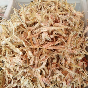 干鱼，干虾，我们这里的土特产