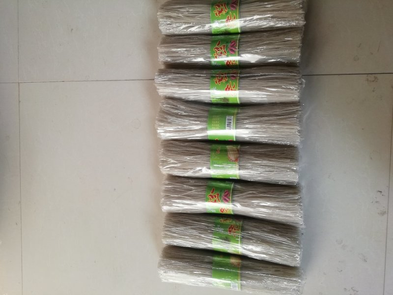 红薯粉条，本公司全部产品已开启一件代发模式，欢迎咨询