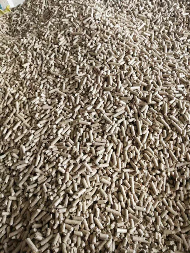 河南永嘉草业常年供应优质花生秧草料（草段草粉细糠）