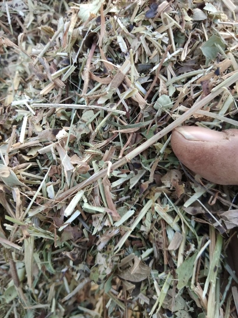 花生秧羊草细粉，1-3公分草段