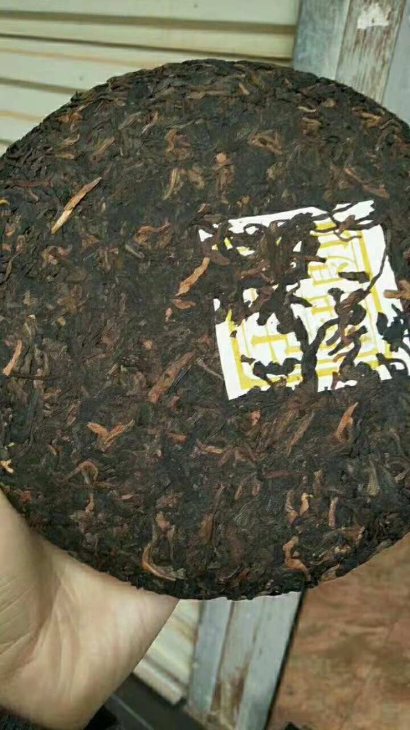 勐海七子饼普洱熟茶(老宫廷)