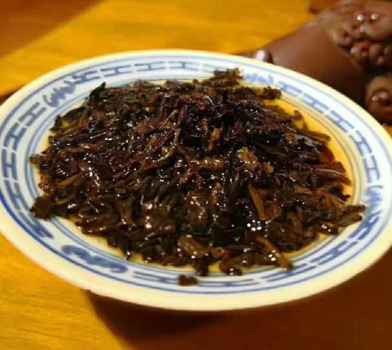 勐海七子饼普洱熟茶(老宫廷)
