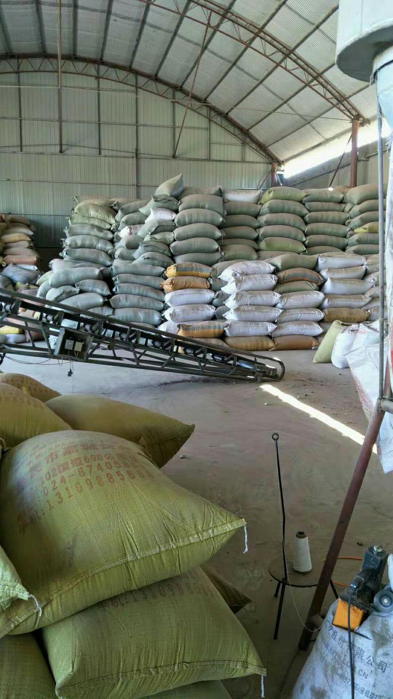 厂家直发，养殖专用碎玉米，高粱壳，高粱糠，玉米碎，品质高