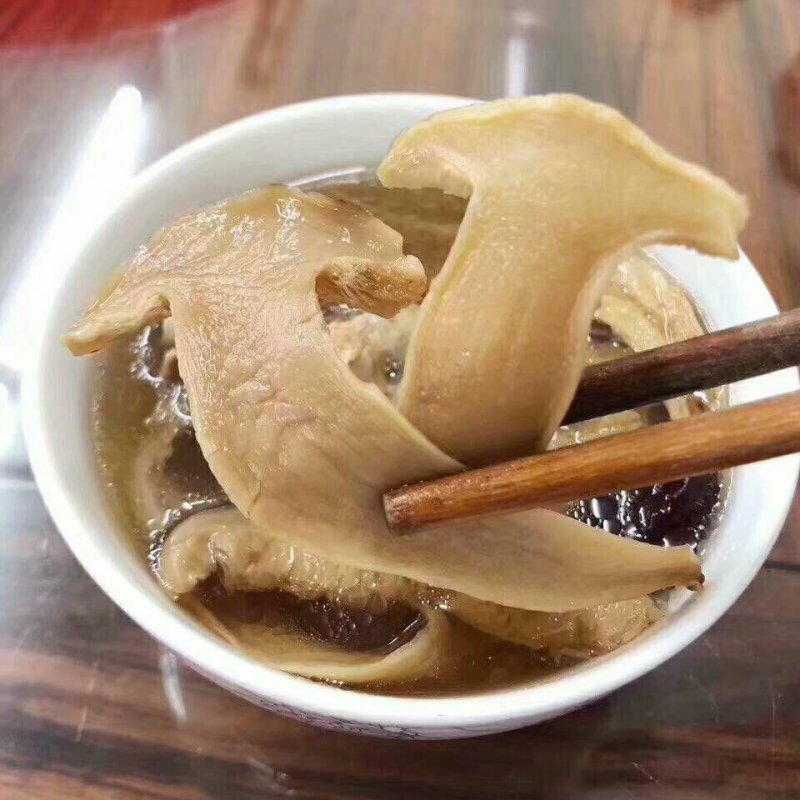 云南香格里拉野生松茸干片