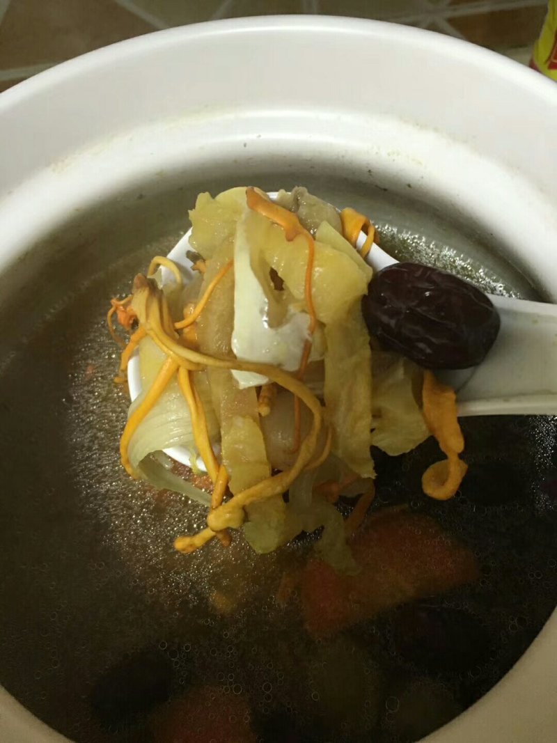 鱼翅边，无骨，满满的皮和肉