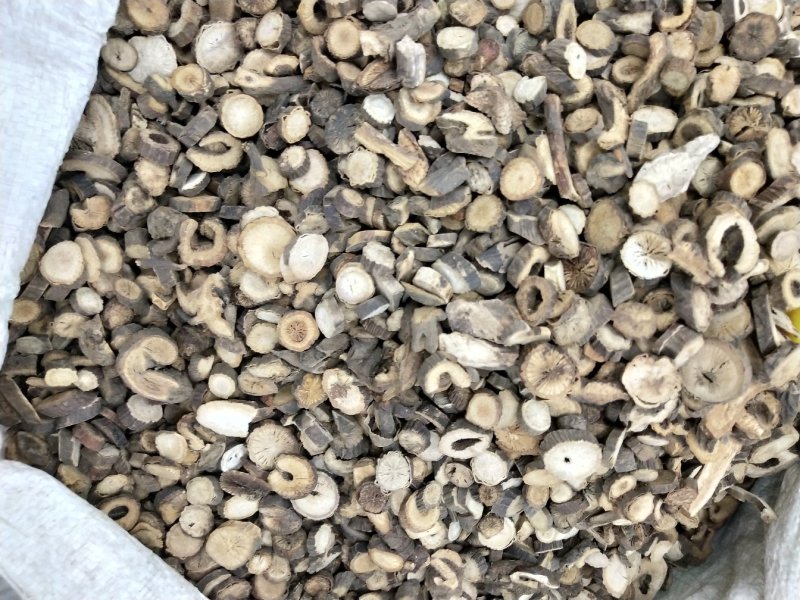 京赤芍山赤芍批发各种规格中药材