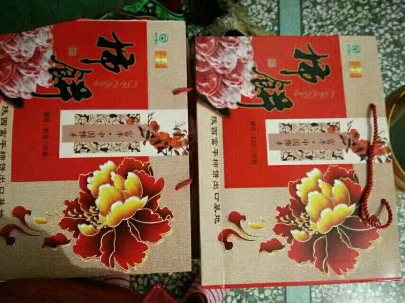 富平柿饼，三斤装的礼盒装
