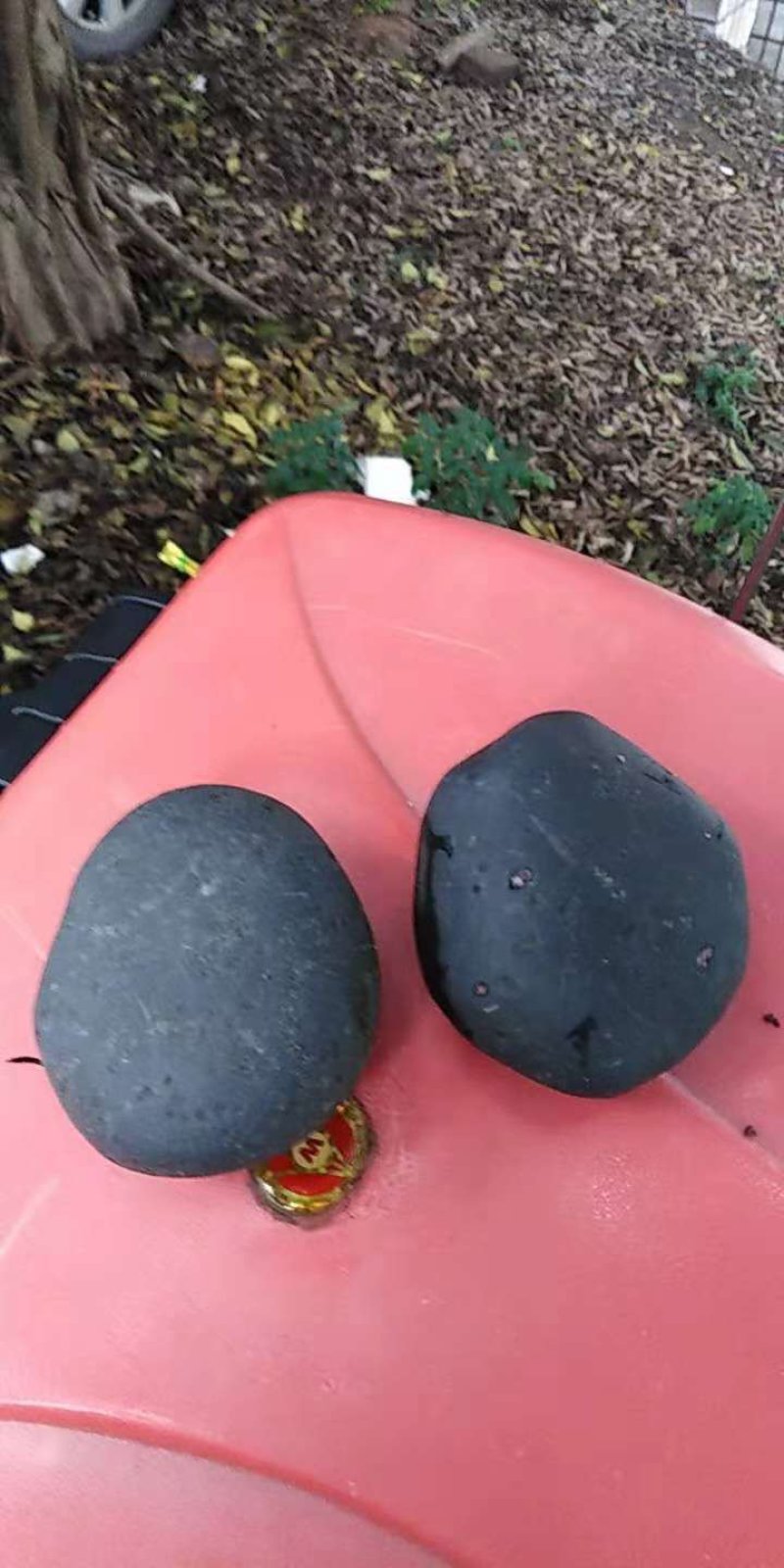 黑色鹅卵石