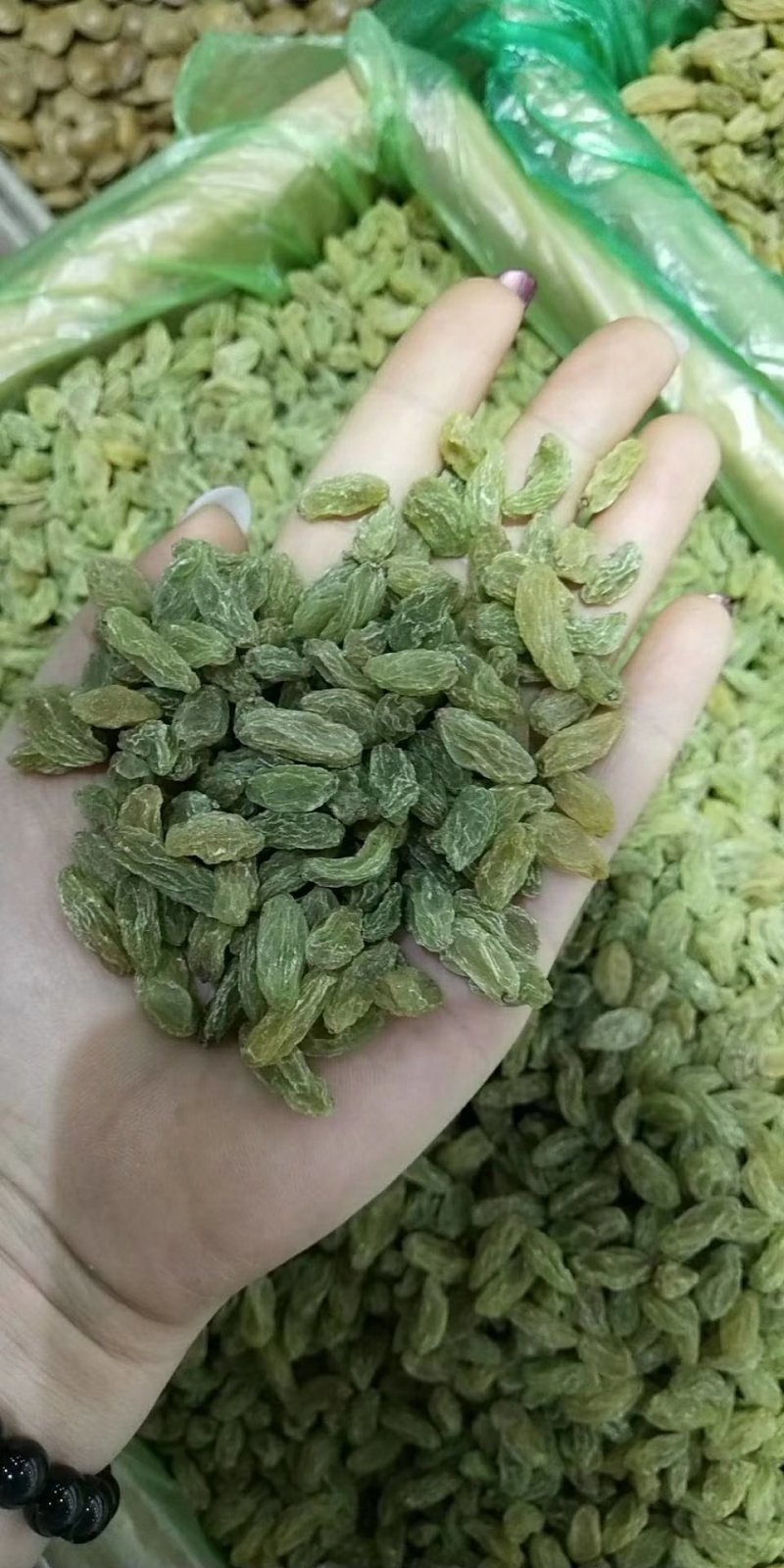 新疆葡萄干，精绿大葡干