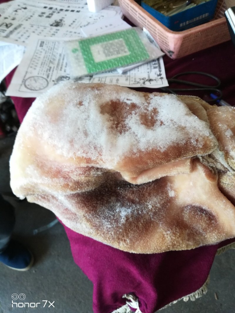 新鲜的牛肚！牛舌