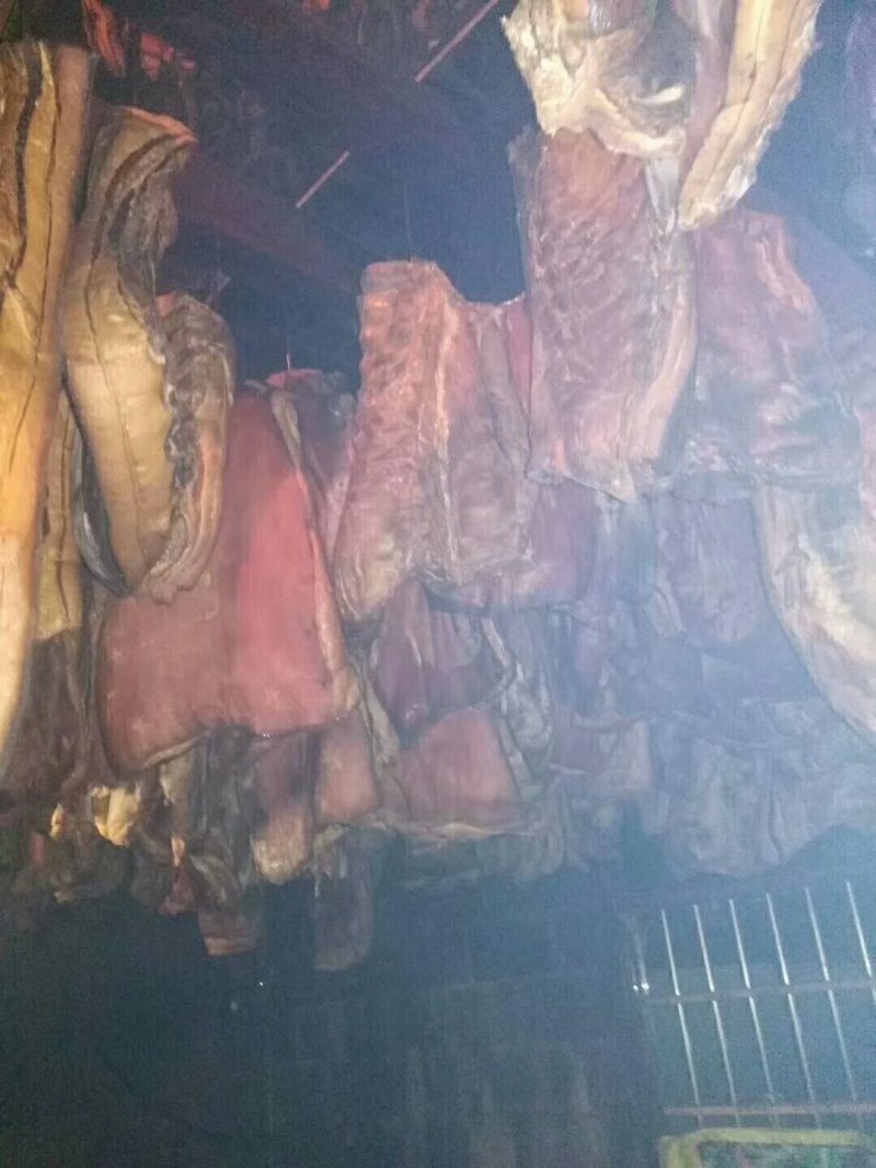 云南省麻栗坡老山特产腊肉，