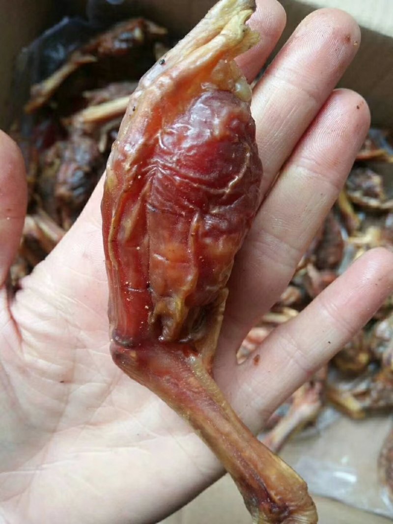 腊鸭脚包
