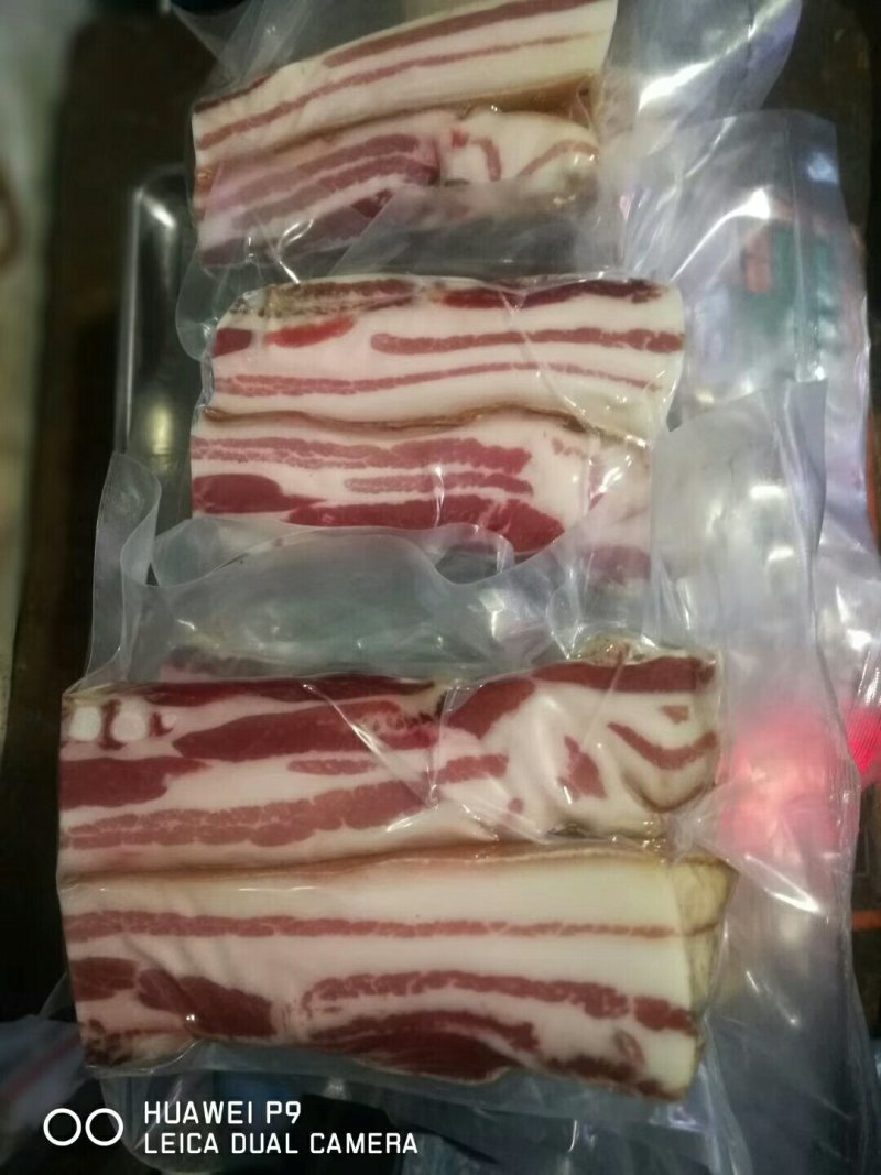 两年的火腿，可以生吃，需要的宝宝们，尽快联系(⊙o⊙)哦
