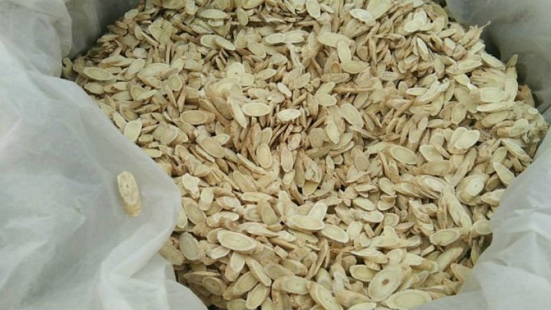 甘肃岷县:黄芪片，黄芪直条，黄芪原条？